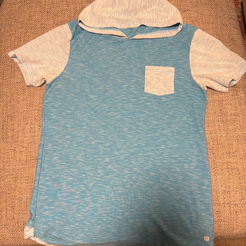 Depart West Men’s XL Curved Hem Hooded Tee